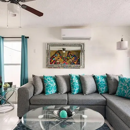 Casa Miamore - Family Getaway